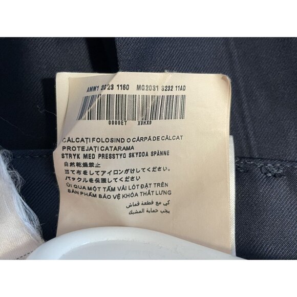 Miu Miu Black Pleated Skirt With Adjustable Waist Belt & Gold Clasp Closure - Picture 14 of 16